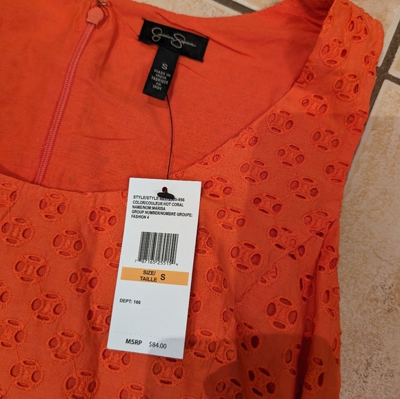 New, bright and fun Jessica Simpson summer dress - Picture 3 of 5